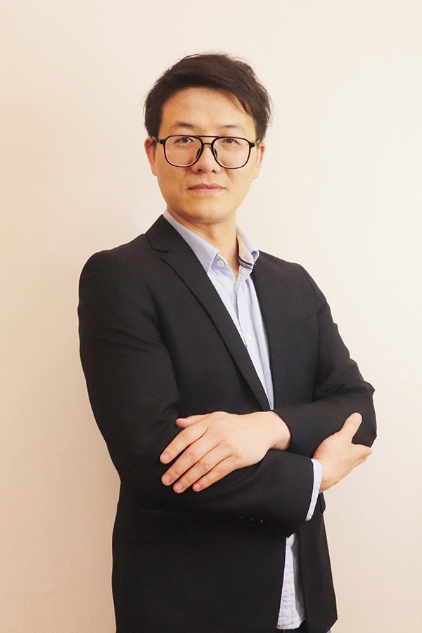 周至李林科 本科学历,毕业于西安石油大学