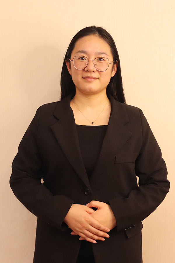乔萌  研究生学历，毕业于西华师范大学